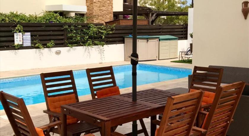 Unique Beach Luxurious Villas Айя-Напа Экстерьер фото