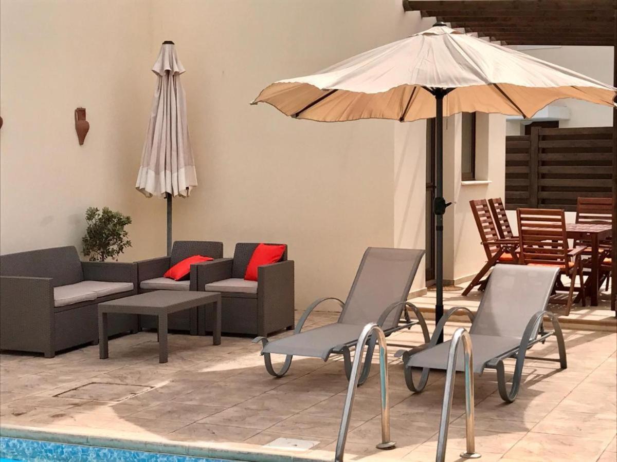 Unique Beach Luxurious Villas Айя-Напа Экстерьер фото