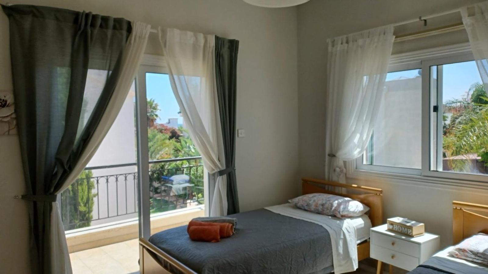 Unique Beach Luxurious Villas Айя-Напа Экстерьер фото