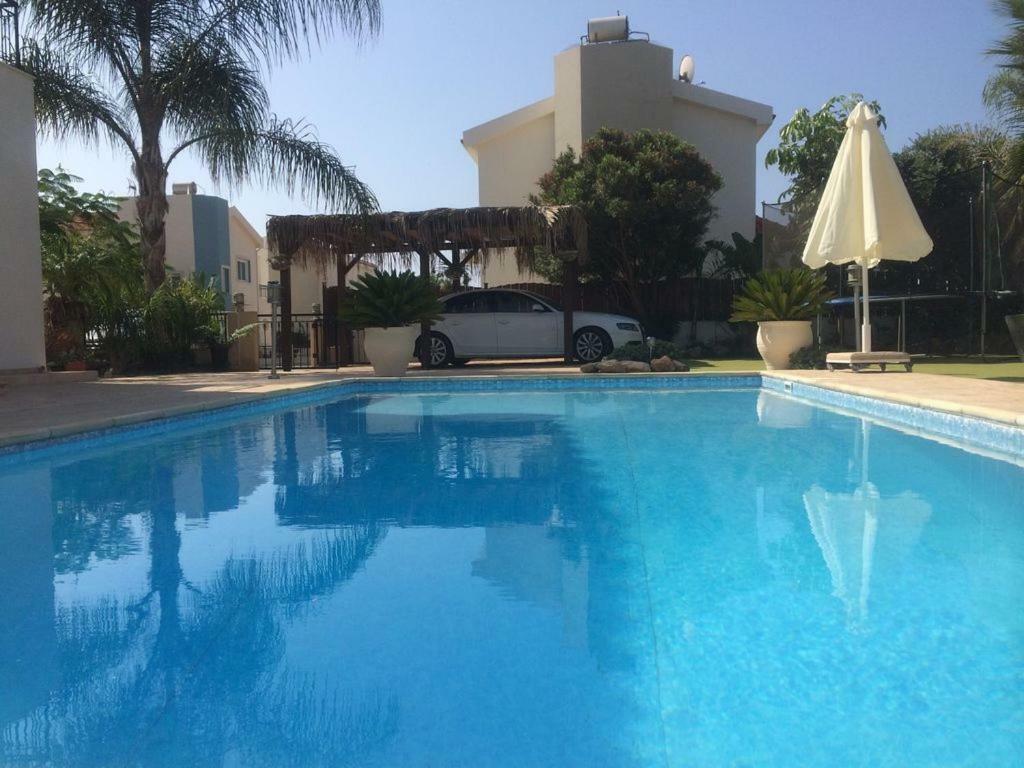Unique Beach Luxurious Villas Айя-Напа Экстерьер фото