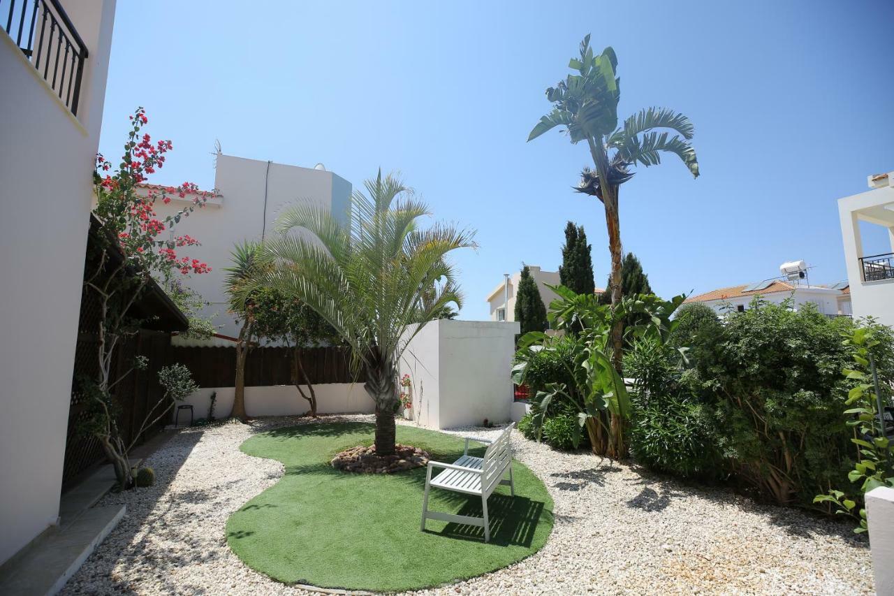 Unique Beach Luxurious Villas Айя-Напа Экстерьер фото